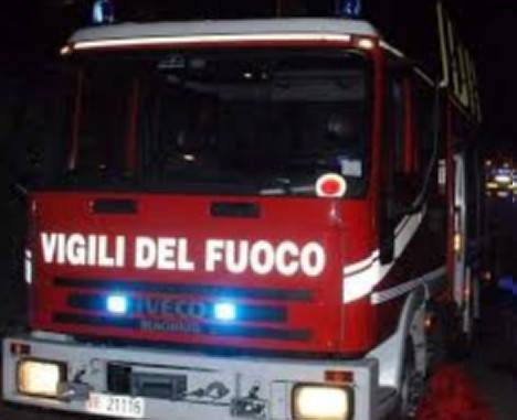 Petardo in officina zona Colonnella, danni ma evitato incendio - News Rimini