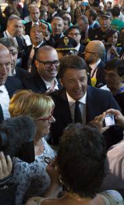 Renzi brinda al turismo dell'Emilia Romagna