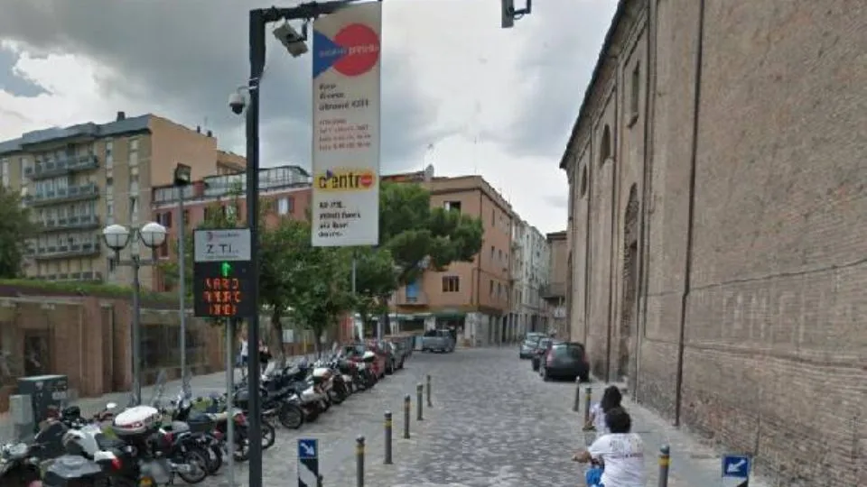 Accesso in piazza Ferrari