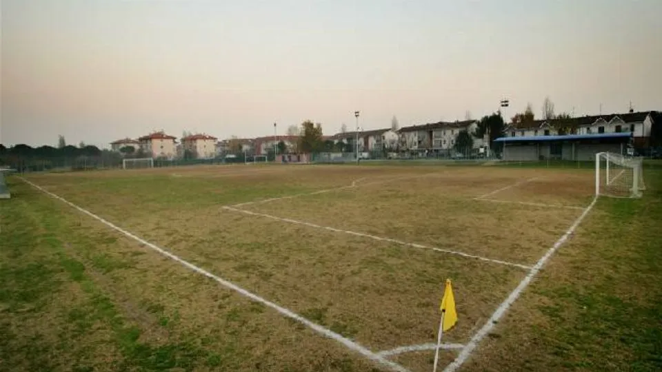 Il campo di via Menaggio
