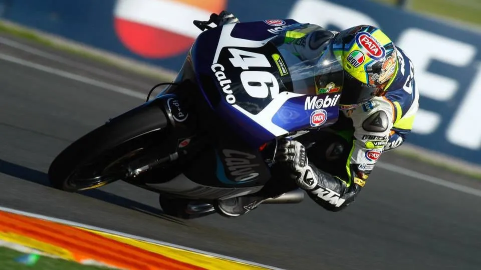 Nicolò Bulega in pista a Valencia