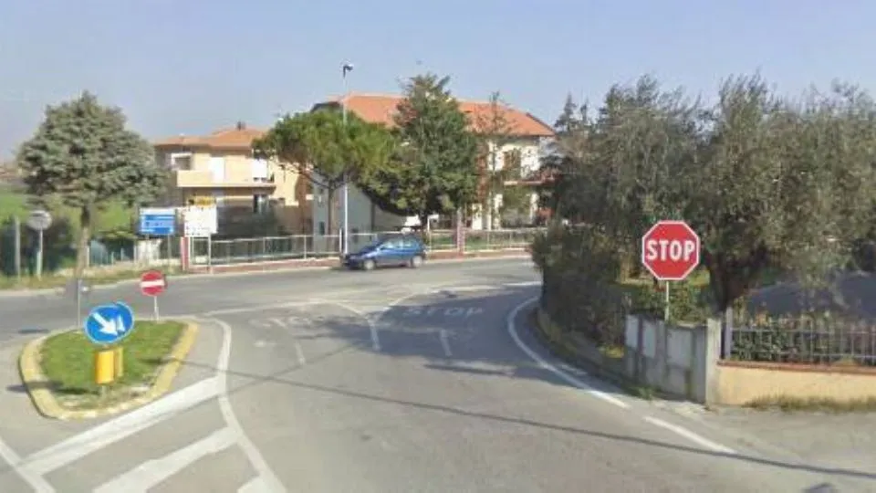 L’incrocio dove sorgerà la rotatoria.