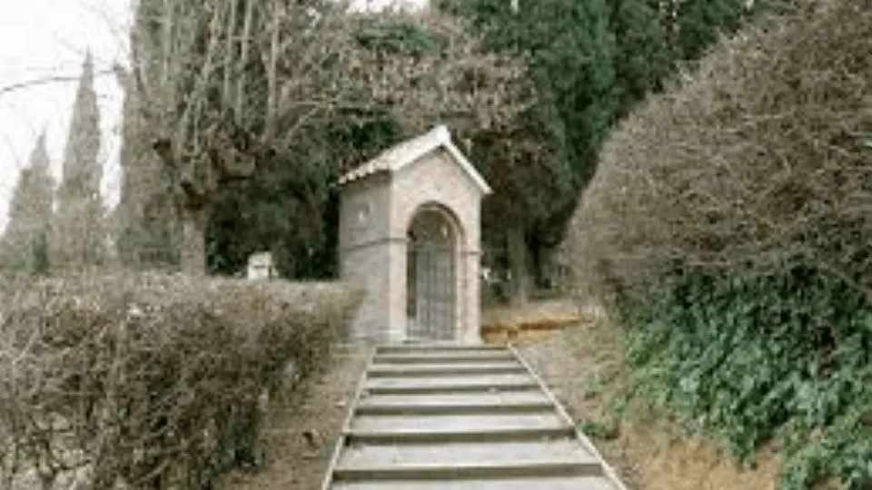 Una stazione della via Crucis del santuario Le Grazie