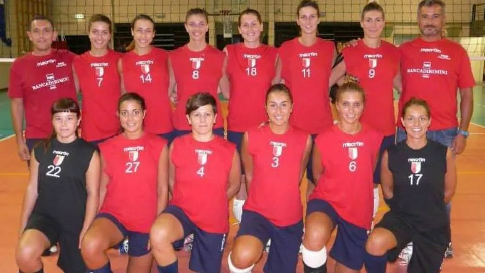La formazione di C femminile della Rimini Pallavolo
