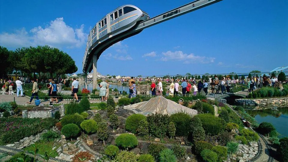La monorotaia del parco Italia in Miniatura
