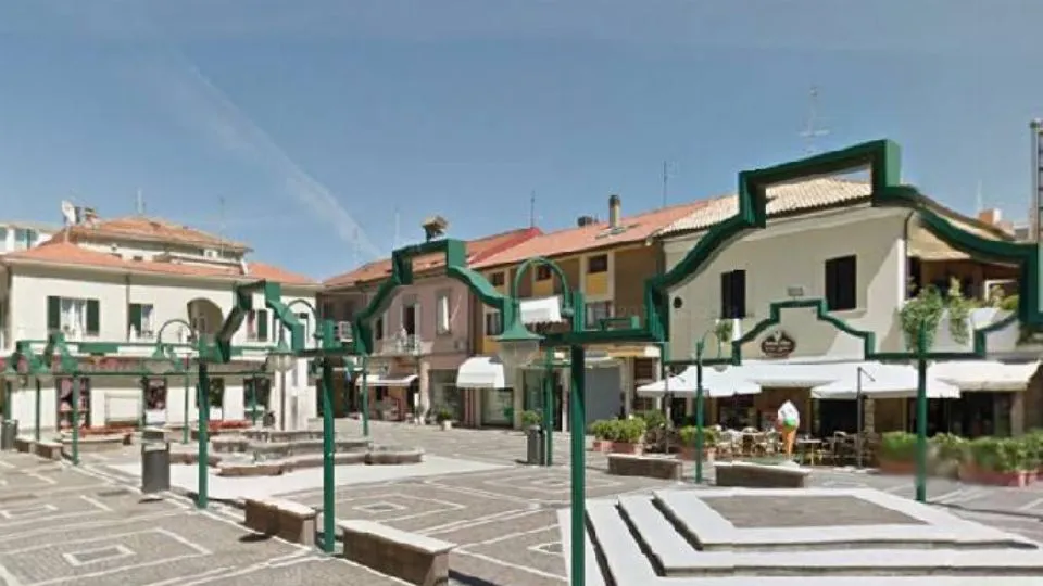 piazza pascoli a Viserba
