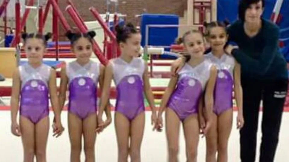 Le giovanissime della Polisportiva Celle con l’allenatrice Valentina Grassi