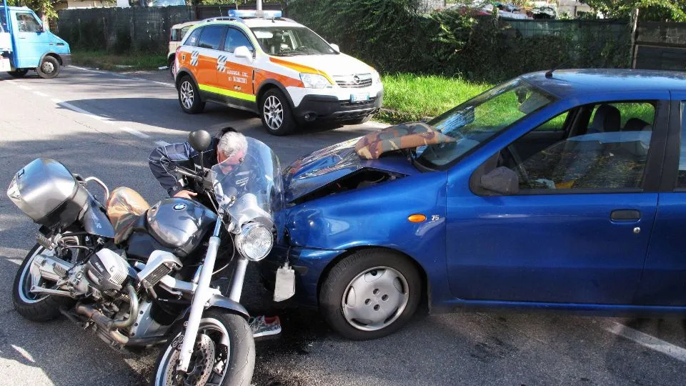 Auto e moto coinvolte
