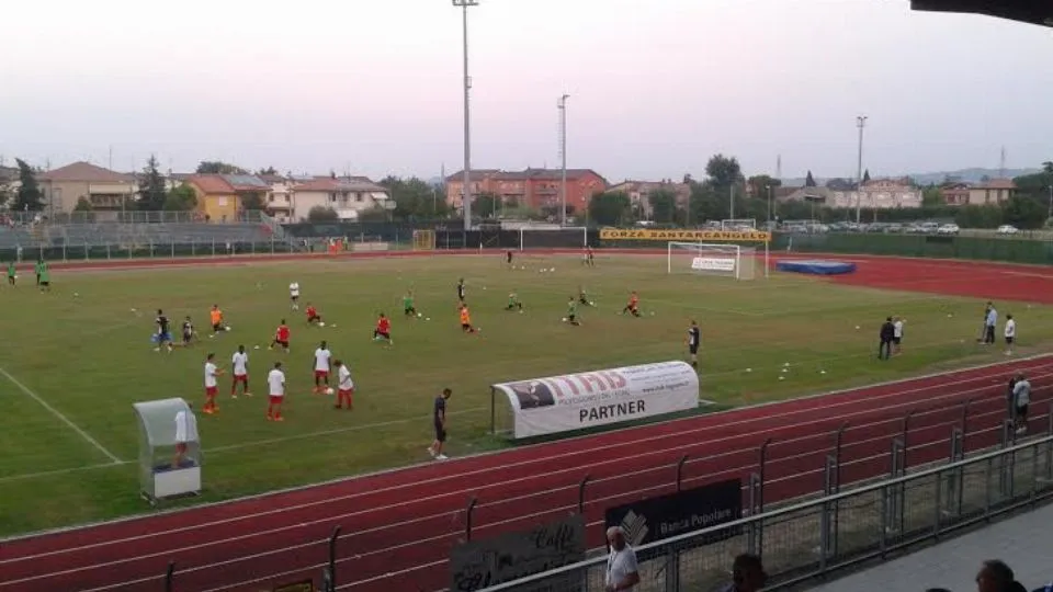 Il riscaldamento al Mazzola prima di Rimini-Santarcangelo