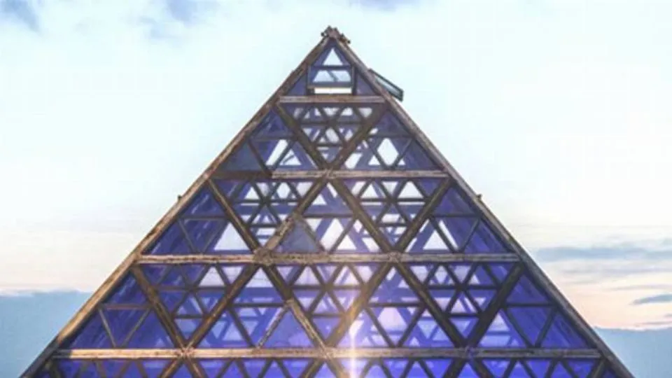 la piramide del Cocoricò