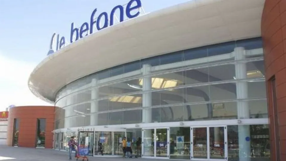 Il centro commerciale dove si trova il negozio
