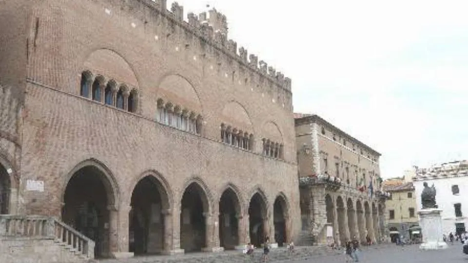 piazza Cavour