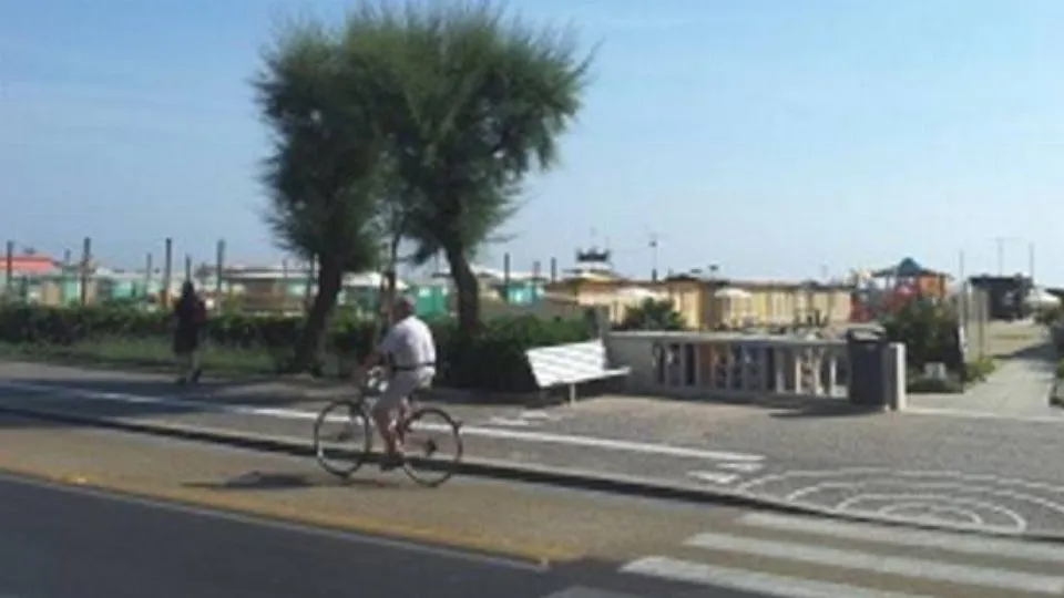 la ciclabile sul lungomare
