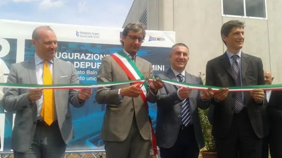 Il taglio del nastro
