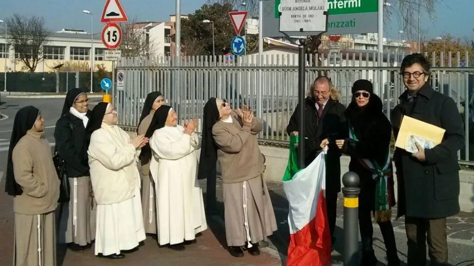 la cerimonia di intitolazione