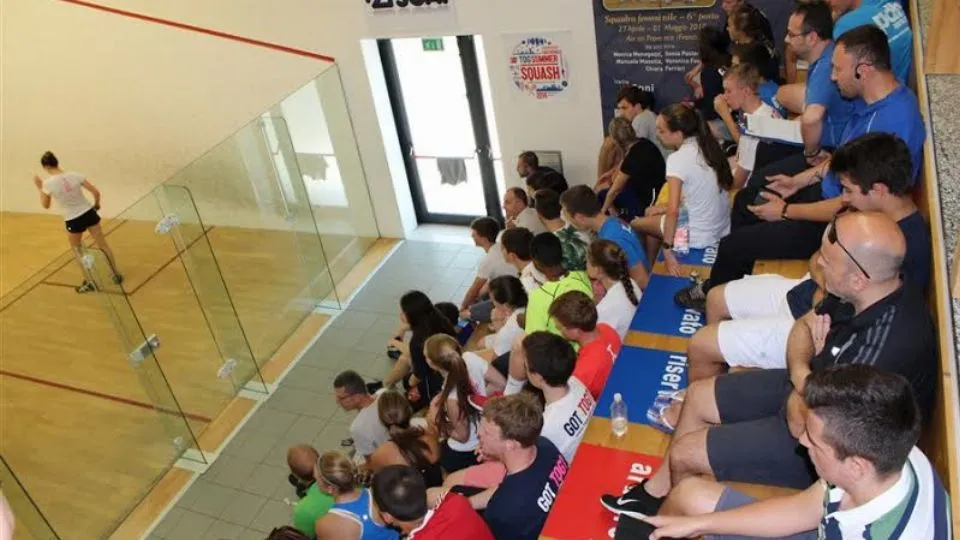 Il pubblico sulle tribune del Centro Tecnico Federale di Riccione
