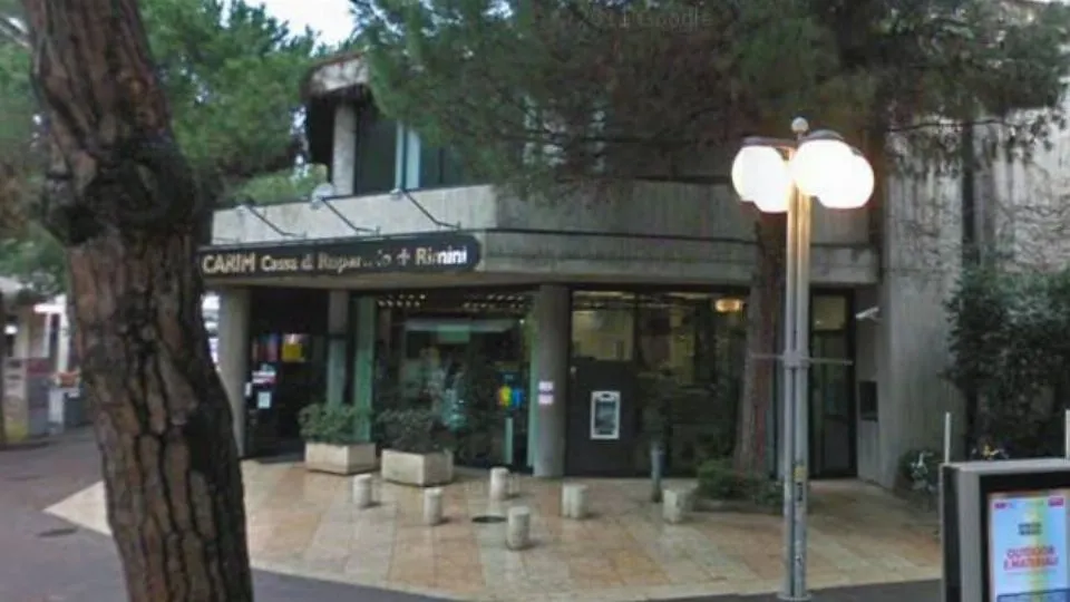 La filiale Carim di viale Ceccarini
