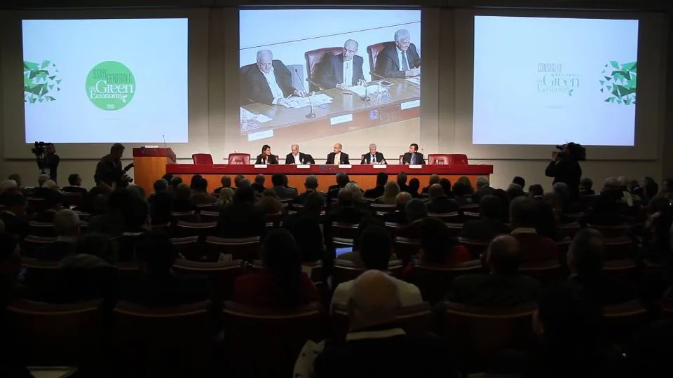 Il palco degli Stati Generali della Green Economy a Ecomondo