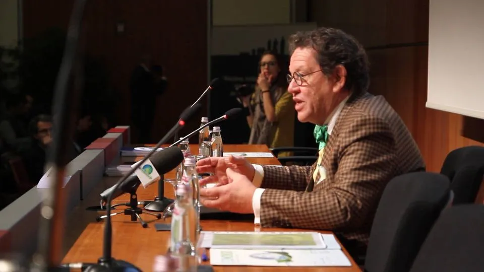 Un momento dell’incontro-lezione di Philippe Daverio a Ecomondo