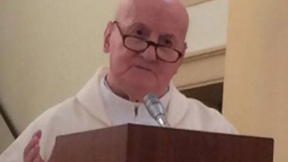 don Giuseppe Foschi nella celebrazione per il 70° di sacerdozio