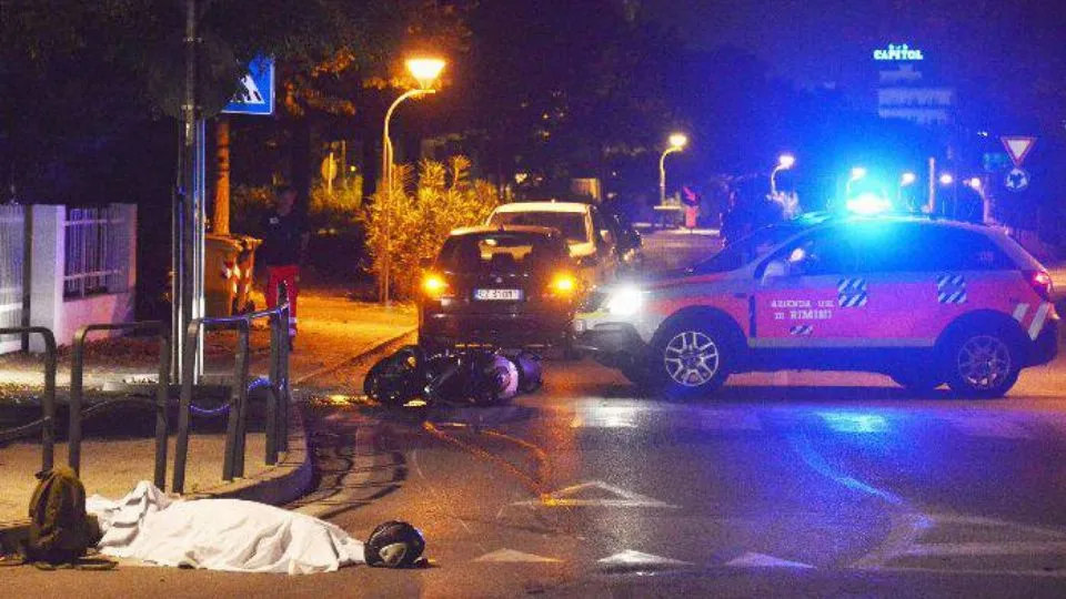 I rilievi dei carabinieri (Adriapress)