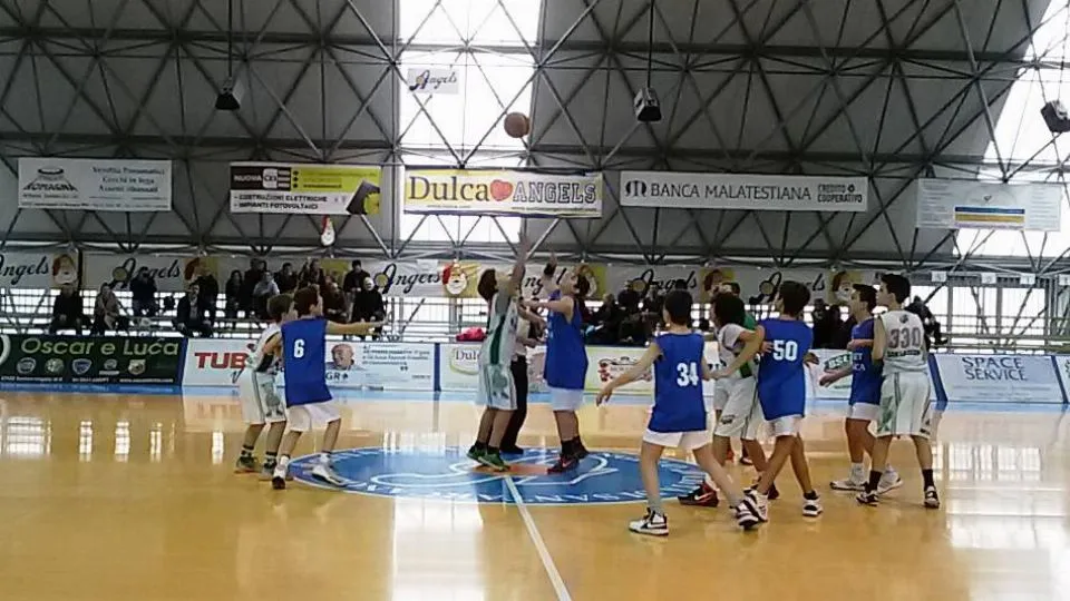 La palla a due del Torneo Garattoni 2015