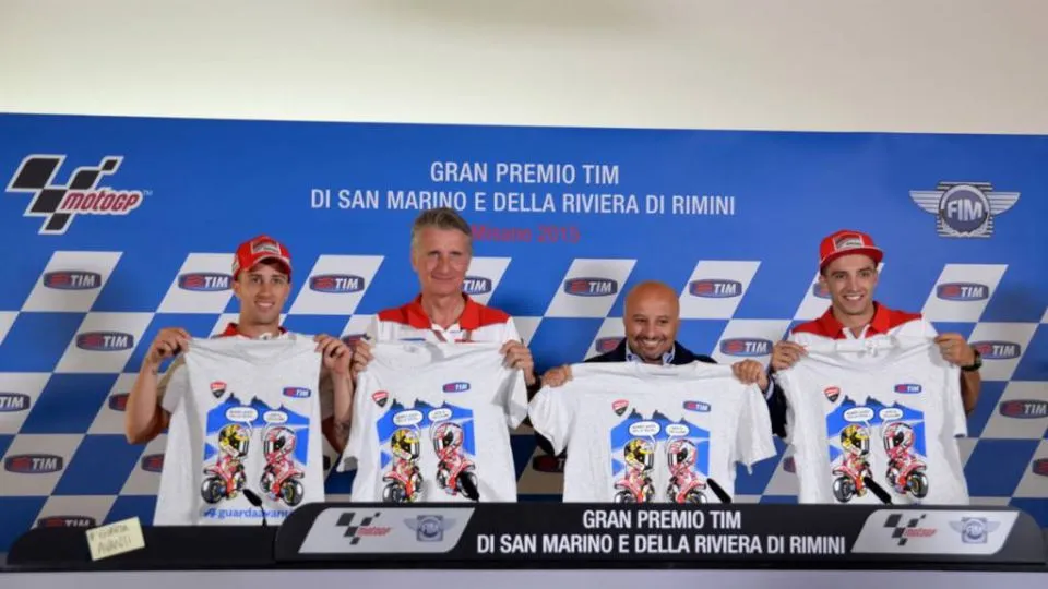 #guardaavanti