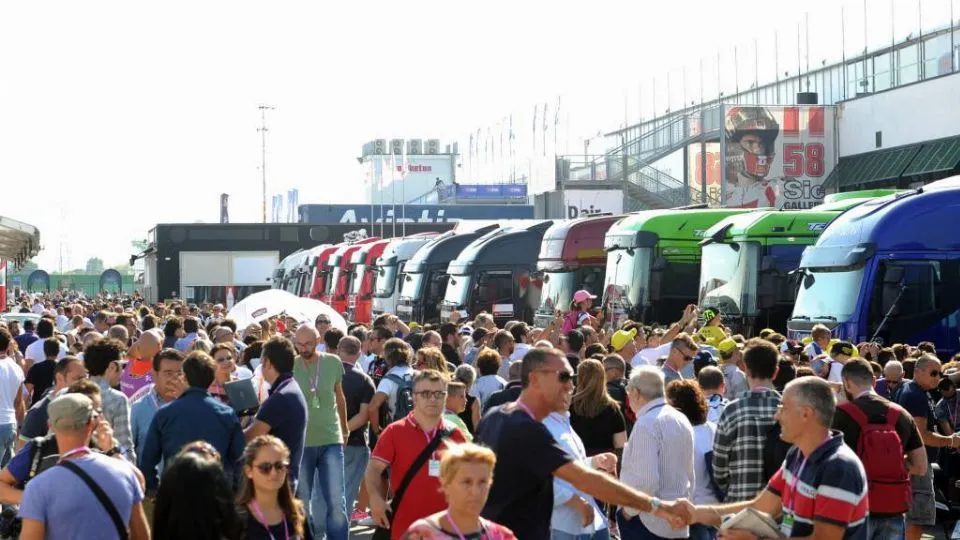Il pubblico del Misano World Circuit.