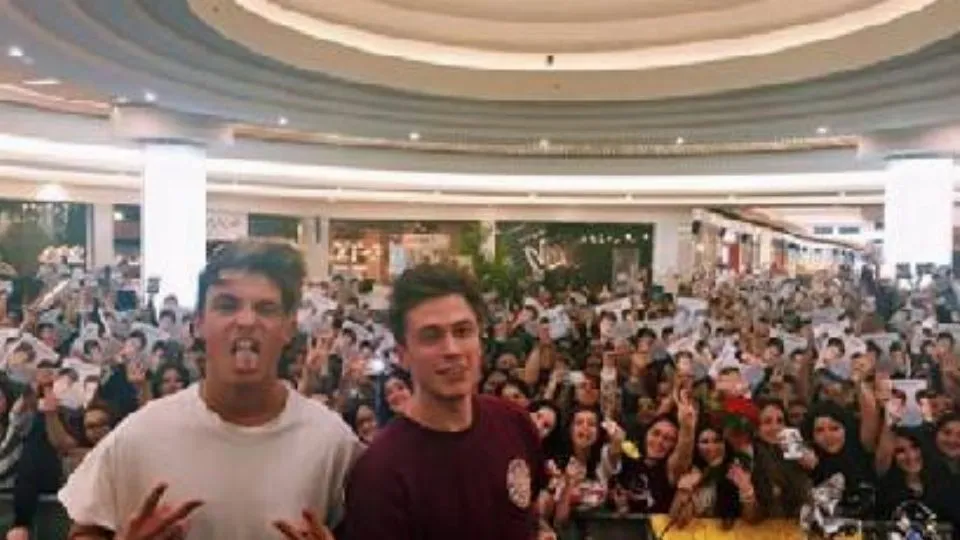 dal FB di Benji & Fede
