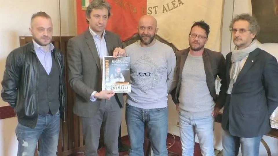 foto di gruppo in conferenza stampa