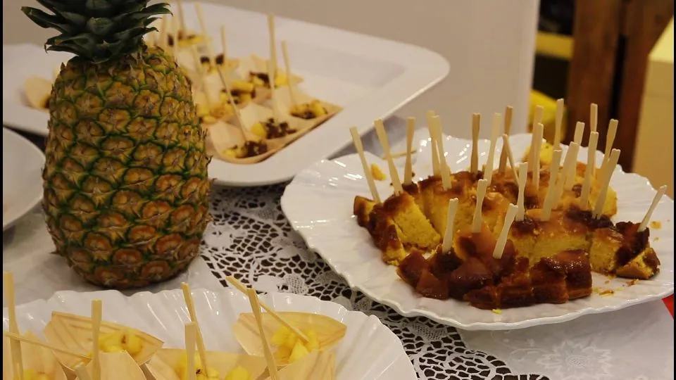 L’ananas è tra i cibi esotici che sempre più spesso entrano nelle ricette italiane