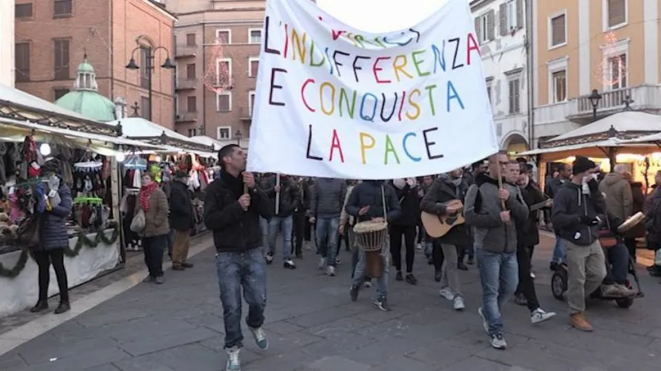 il corteo in piazza Tre Martiri
