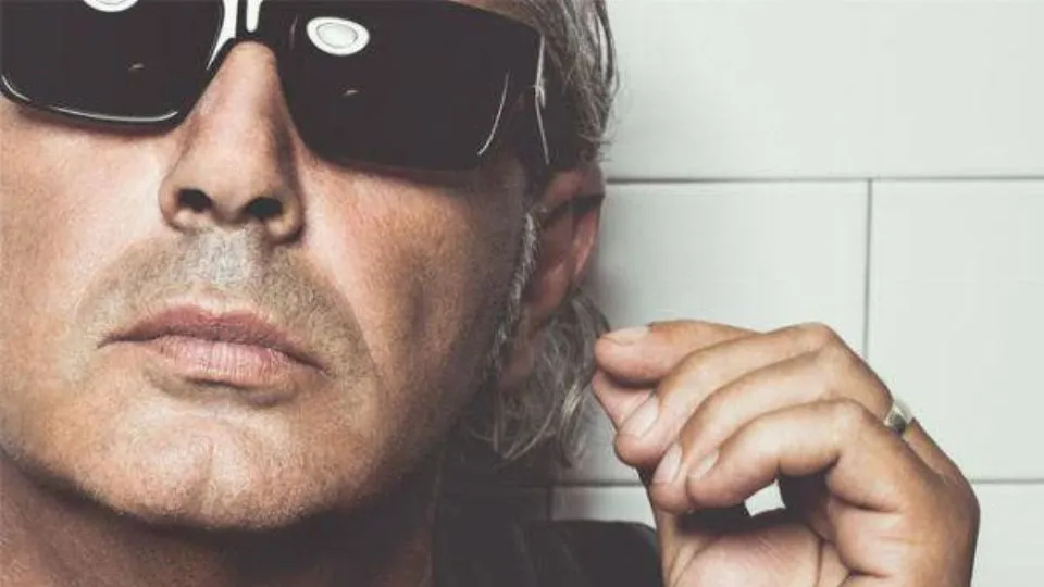 Luca Carboni