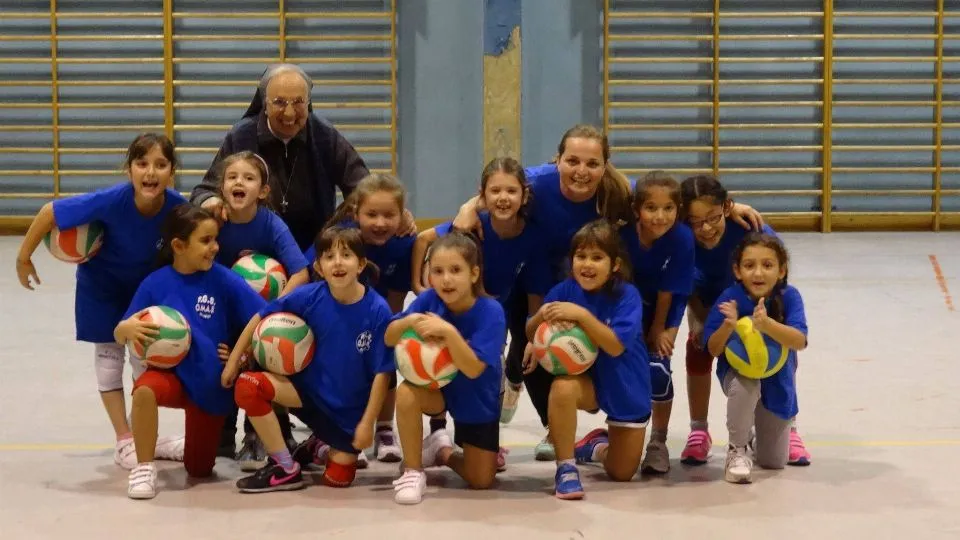 Le bambine del minivolley della Pgs Omar Rimini