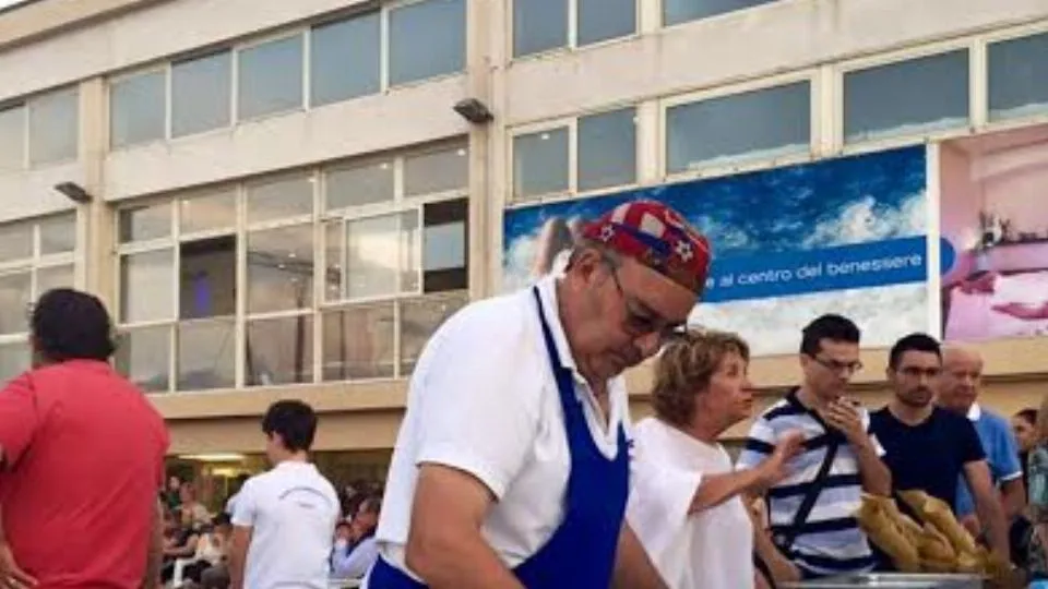 la “rustida” di pesce a Riminiterme
