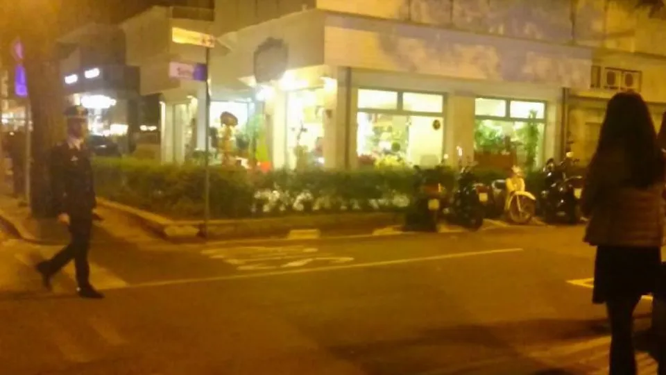 i Carabinieri in strada
