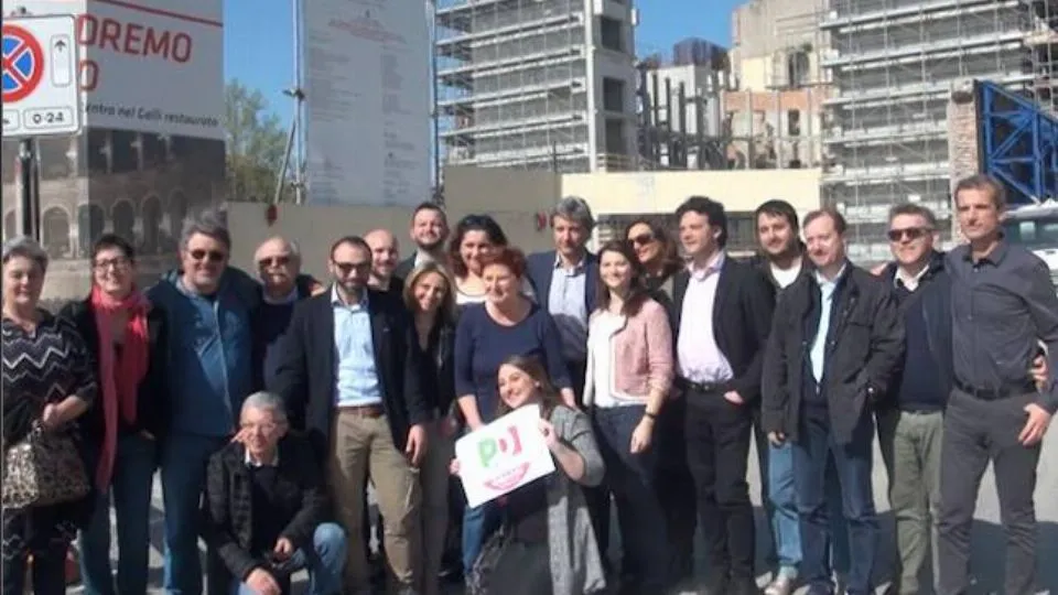 Foto di gruppo post conferenza
