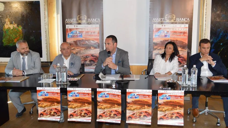 Da sinistra: Stefano Ercolani, Giovanni Zonzini, Teodoro Lonfernini, Renata Tosi e Paolo Valli