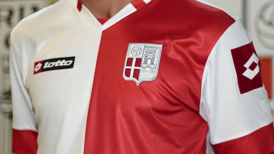 La maglia a scacchi biancorossi

