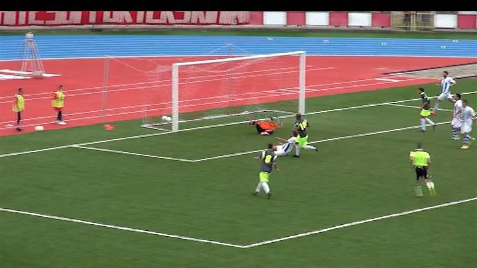 Ricchiuti infila il 3-0 su assist di Signorini
