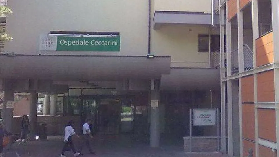 l’ingresso dell’ospedale Ceccarini
