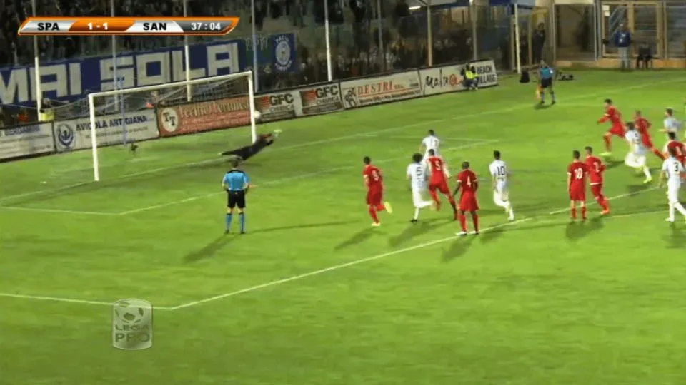 Il 2-1 realizzato da Cellini dal dischetto (Sportube).
