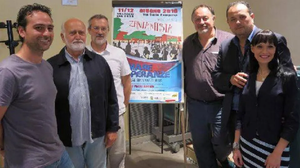 foto di gruppo per gli organizzatori
