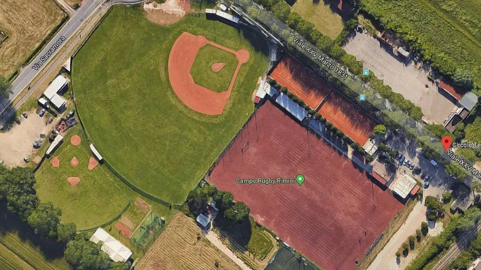 Il centro sportivo di Rivabella visto dal satellite (immagine Google)