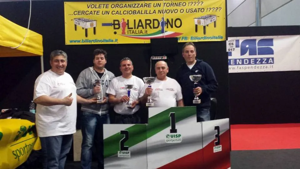 I vincitori del trofeo Gianni Greco con l’organizzatore Vincenzo Greco a sinistra