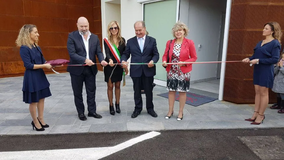 il taglio del nastro
