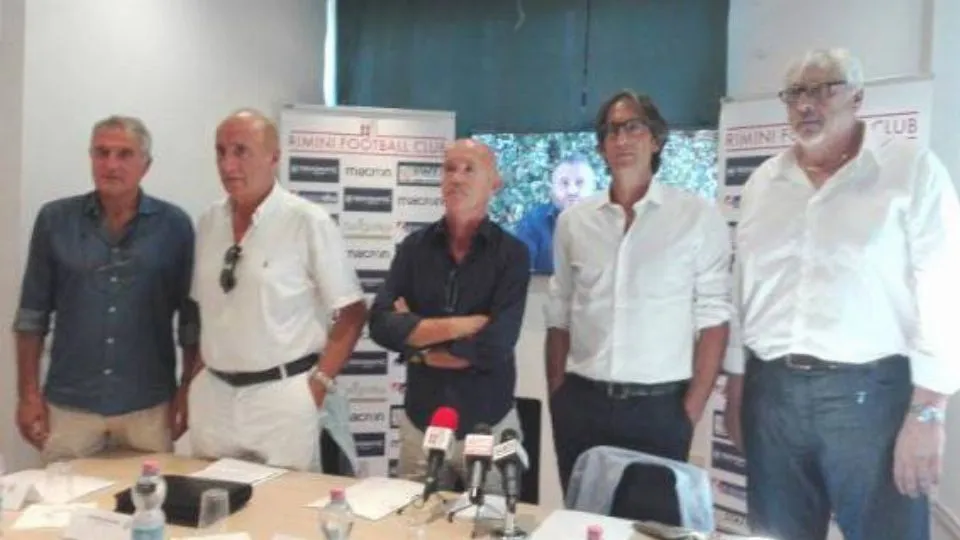 la presentazione della sinergia Rimini FC-Crabs in agosto