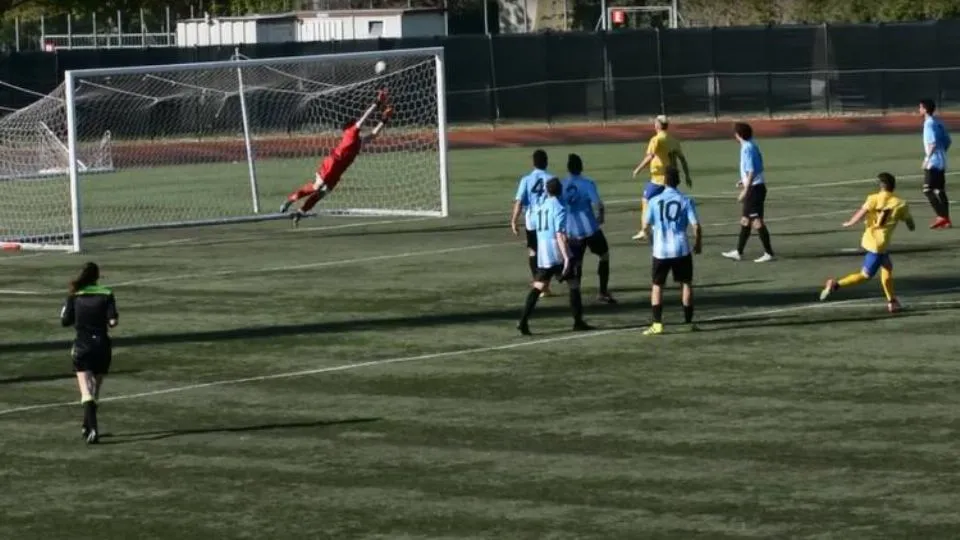 Il gol di Fonzino per il 2-1 del Bellaria