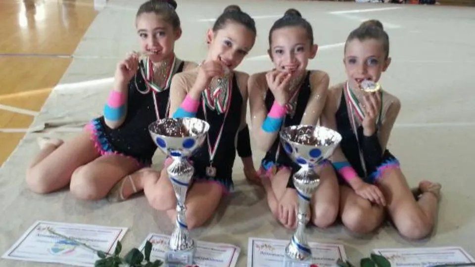 Squadra a medaglia al Campionato di Ritmica Nazionale Csen