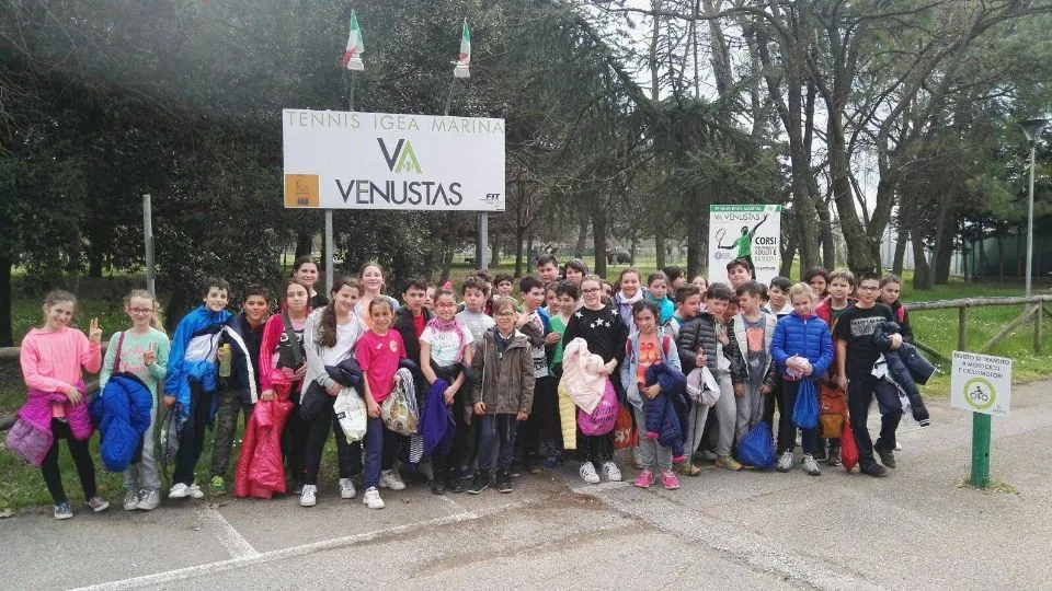 Studenti di Bellaria Igea Marina al Circolo Tennis Venustas